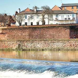 Edgar House Hotel
